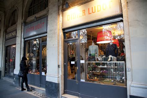 didier ludot stores.